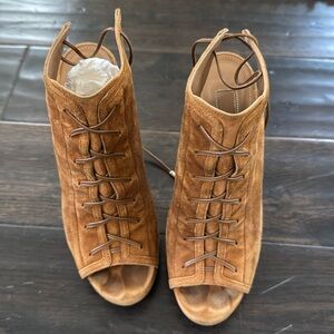 Aquazzura tan suede booties